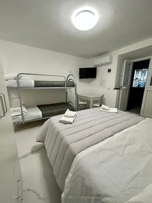 Basso Sasa 2 Naples Holiday home